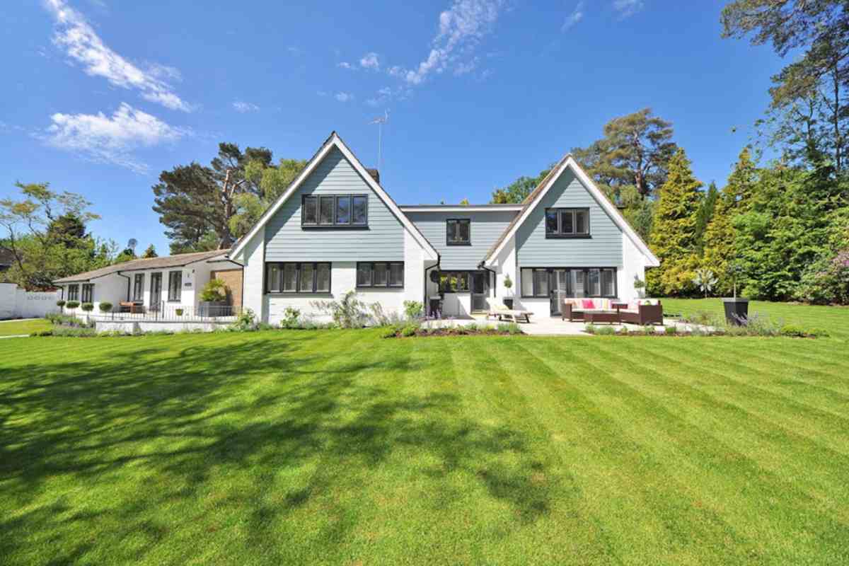 Common Mistakes to Avoid When Selling Investment Properties