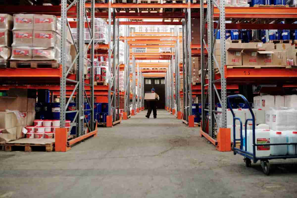 Maximizing Warehouse Safety with Effective Guard Rail Kits